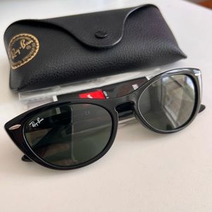 Ray-Ban Nina sunglasses